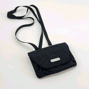 Baggallini black leopard mini crossbody bag